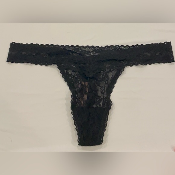 NEW WITH TAGS VICTORIA’S SECRET SIZE L 2PK OF BLACK AND PINK LACE THONGS - Picture 3 of 8